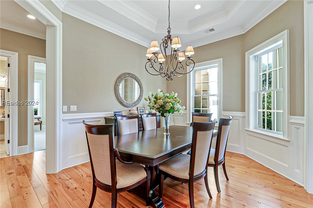 16 Hunting Court