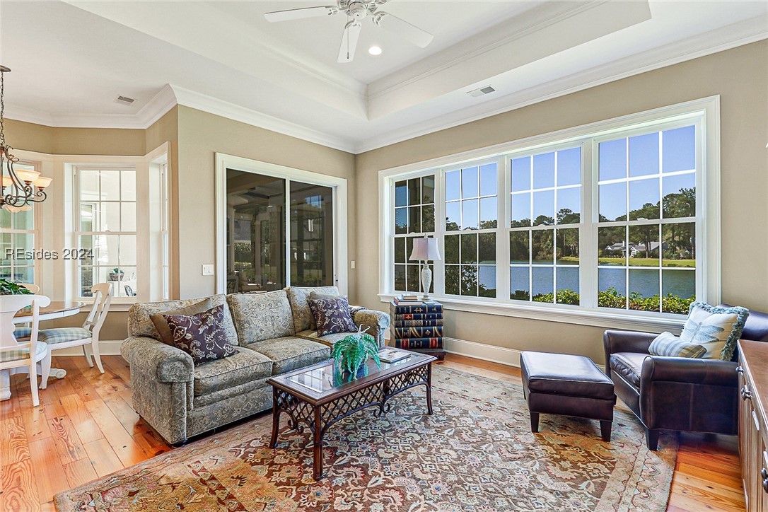 16 Hunting Court