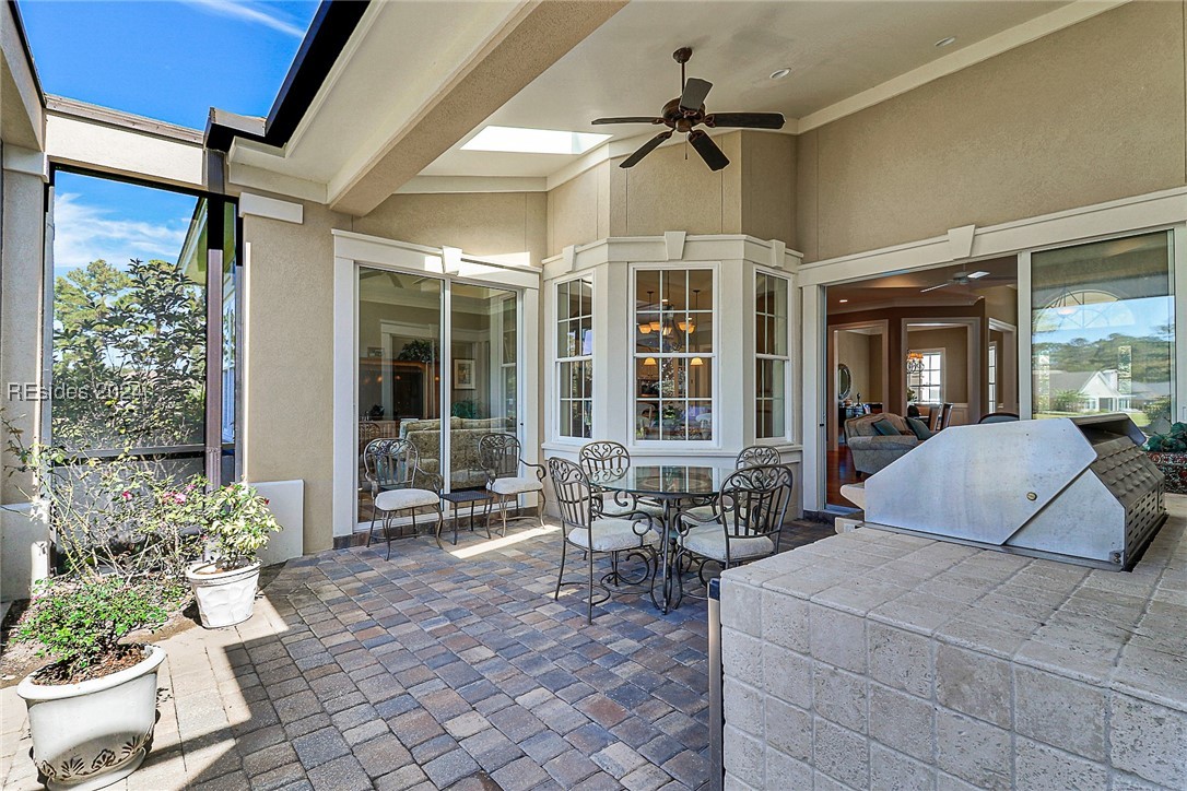 16 Hunting Court