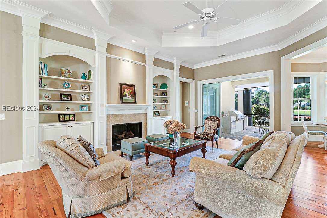 16 Hunting Court