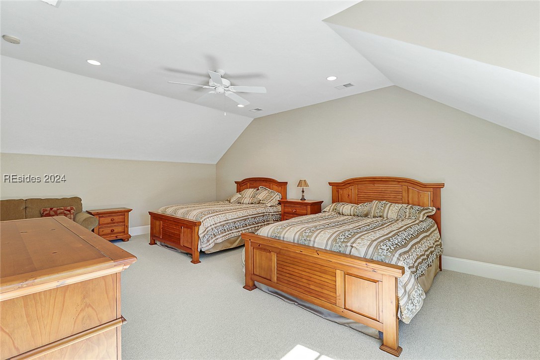 16 Hunting Court