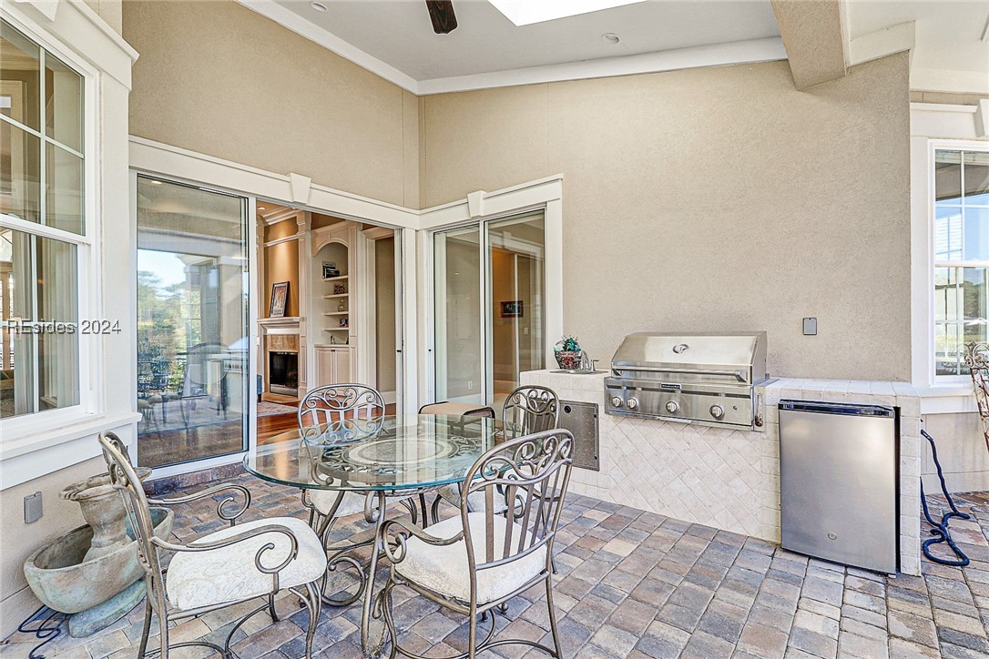 16 Hunting Court