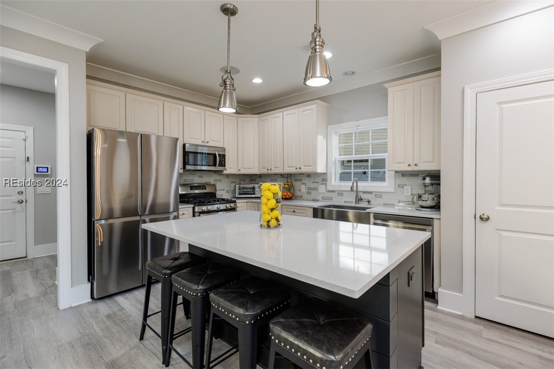 230 Grand Court S