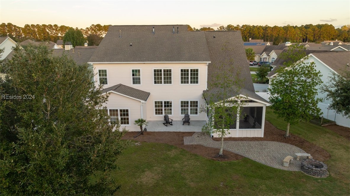 230 Grand Court S
