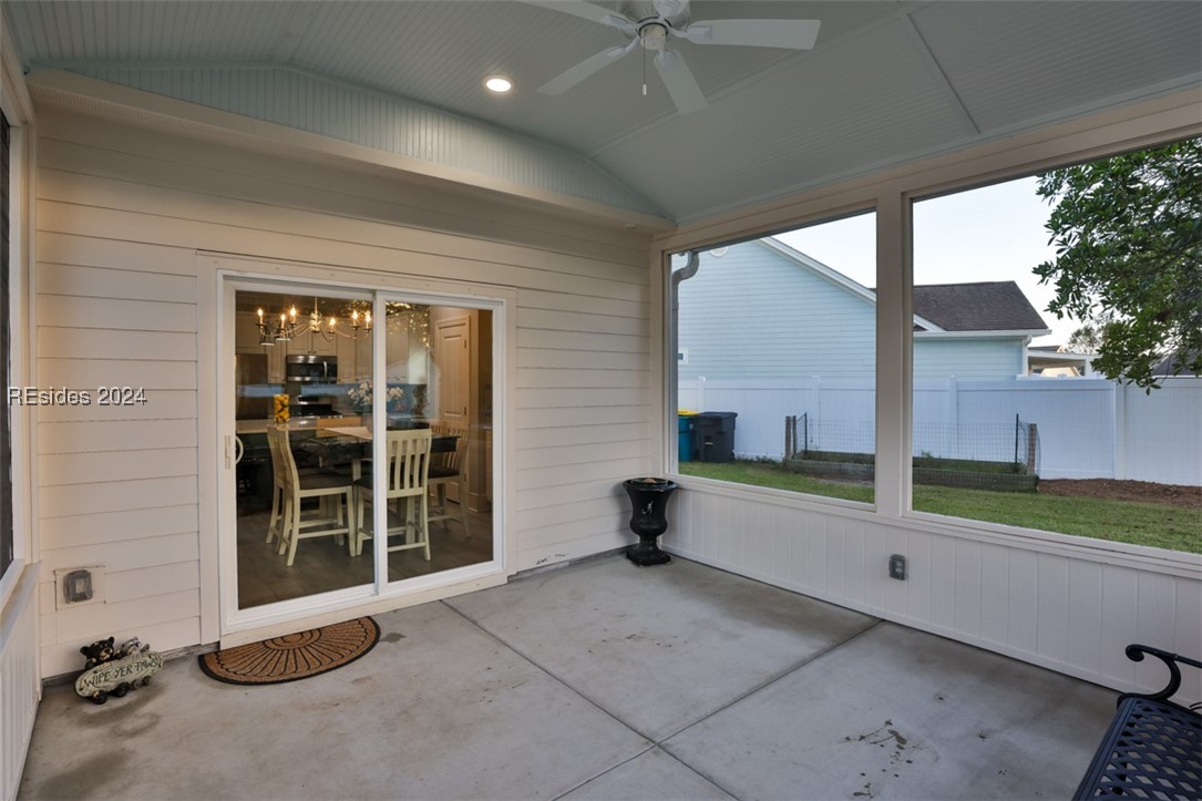 230 Grand Court S