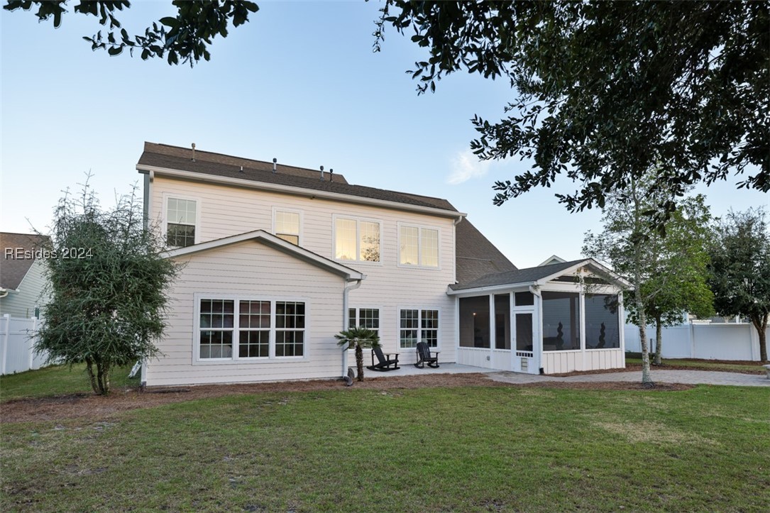 230 Grand Court S