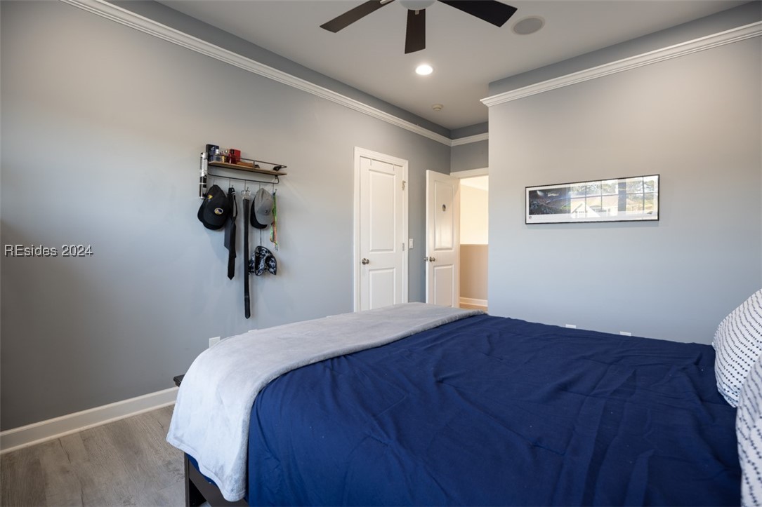 230 Grand Court S