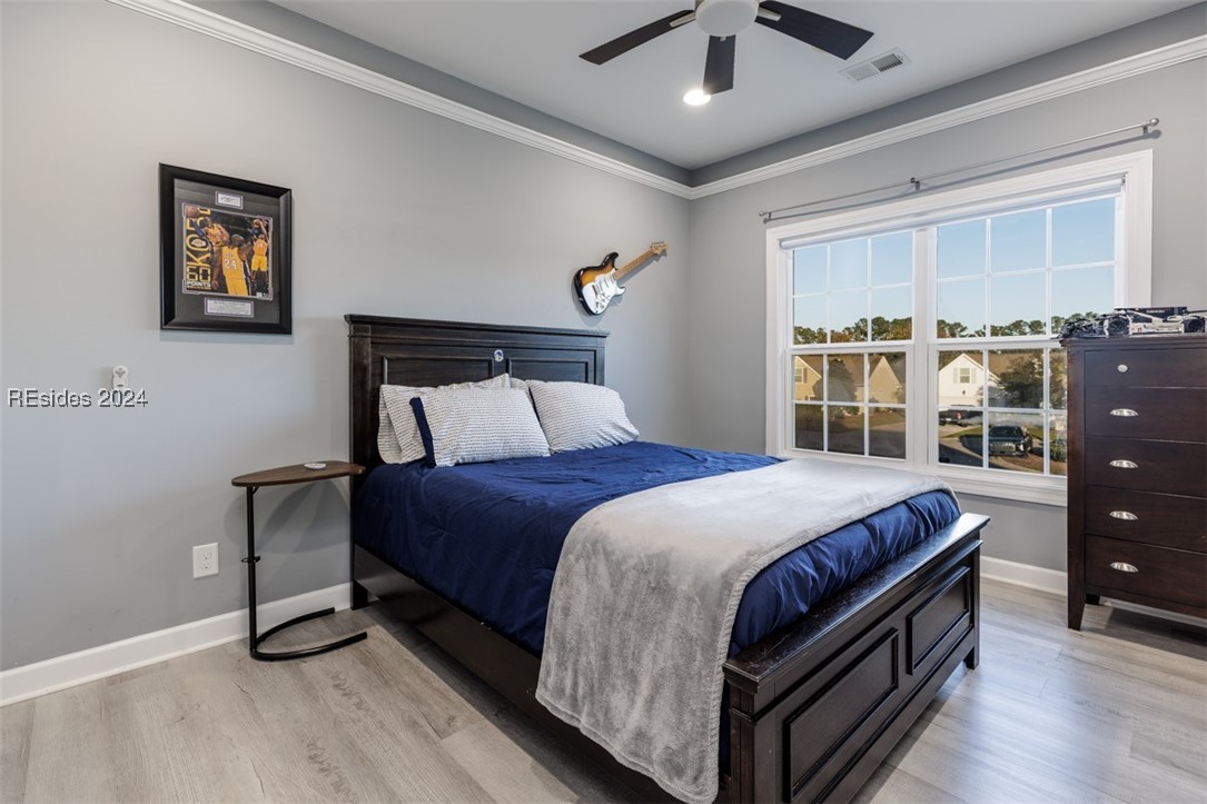 230 Grand Court S