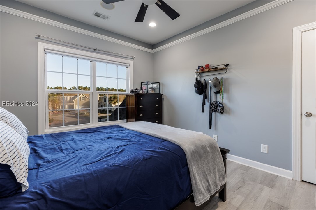 230 Grand Court S