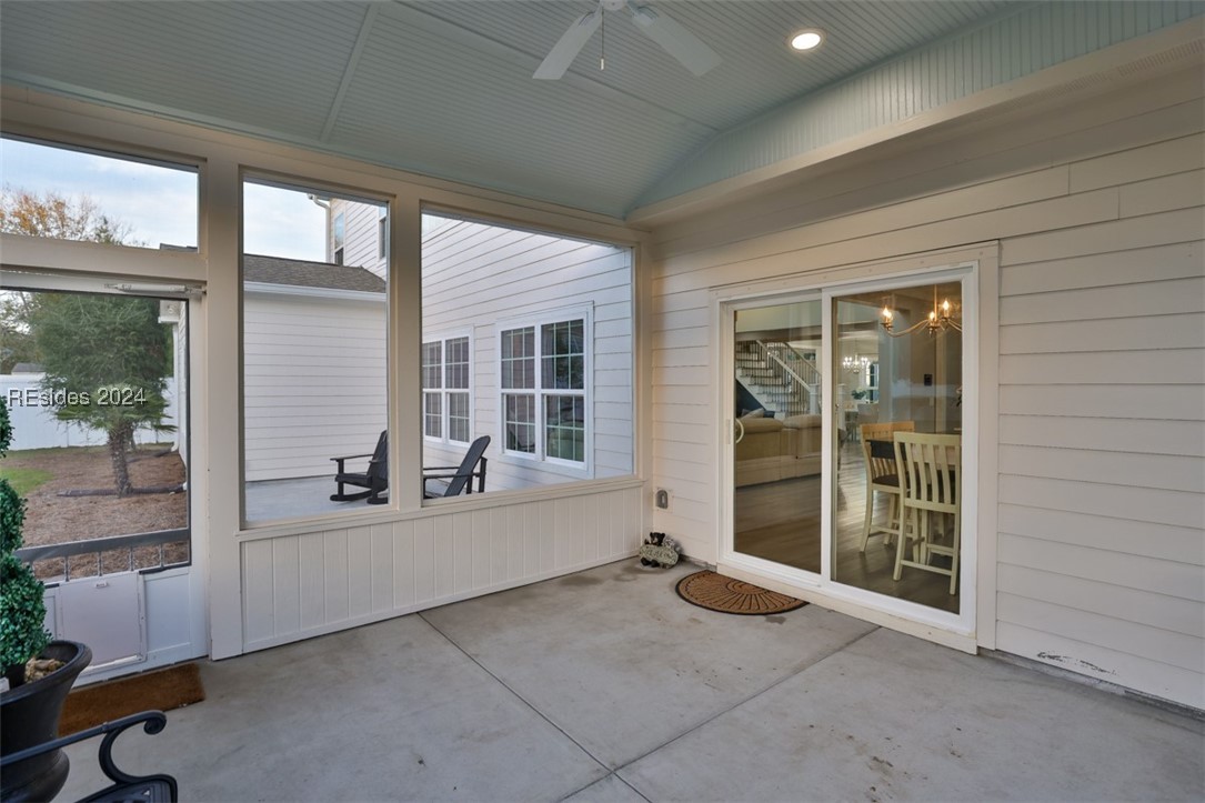 230 Grand Court S