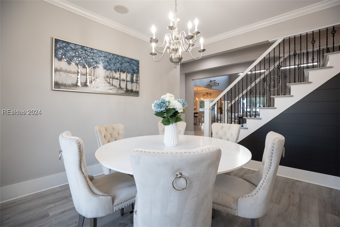 230 Grand Court S