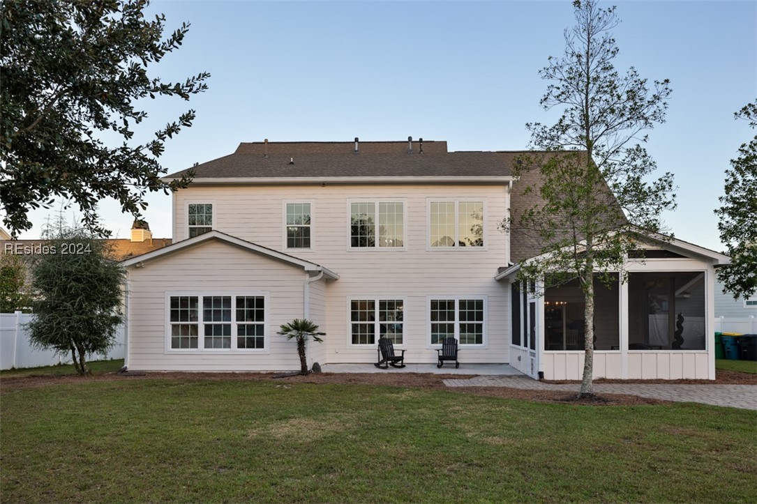 230 Grand Court S