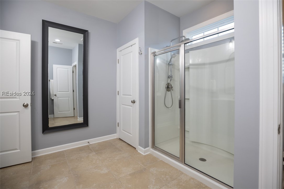 230 Grand Court S