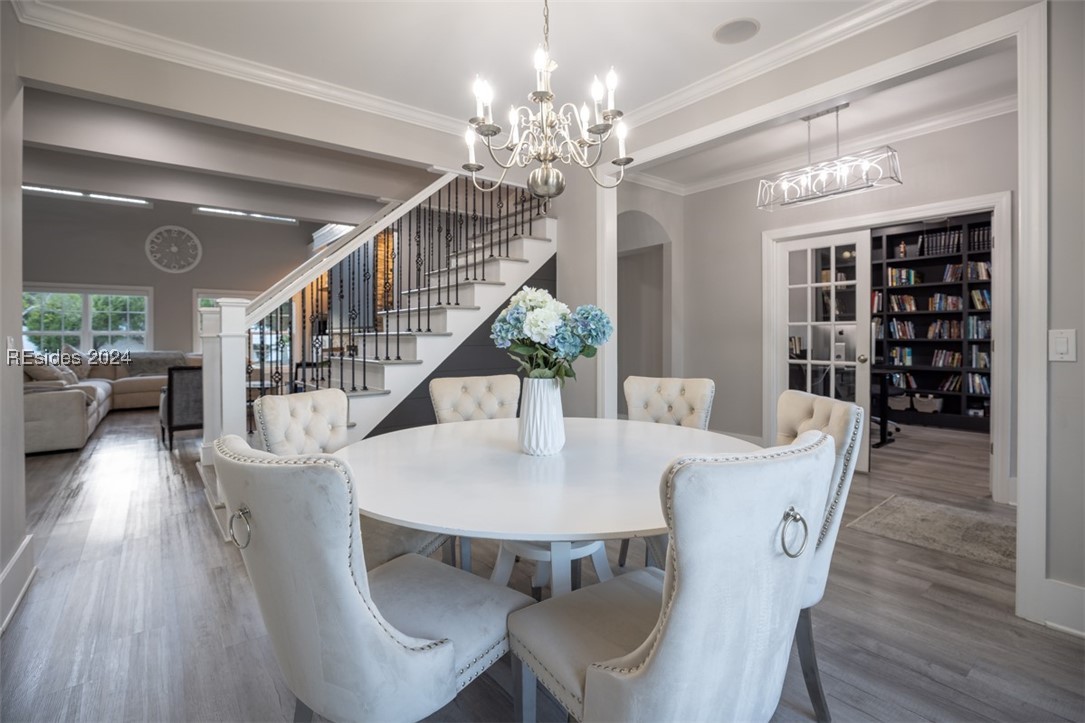 230 Grand Court S
