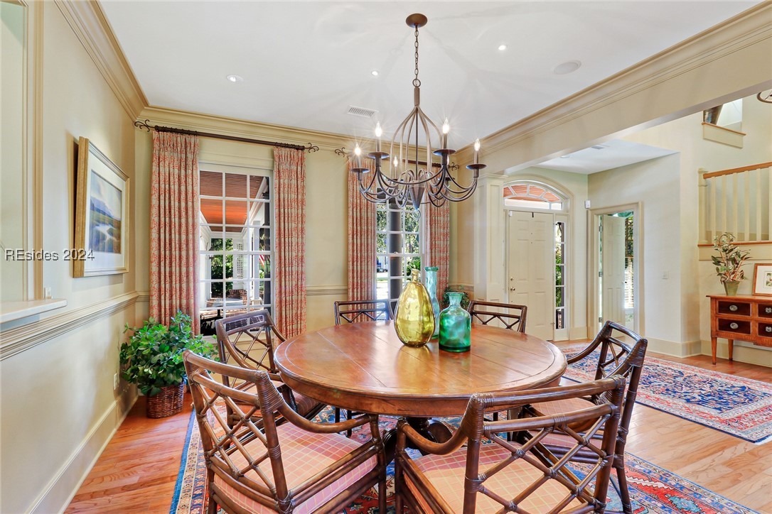 77 Lexington Drive