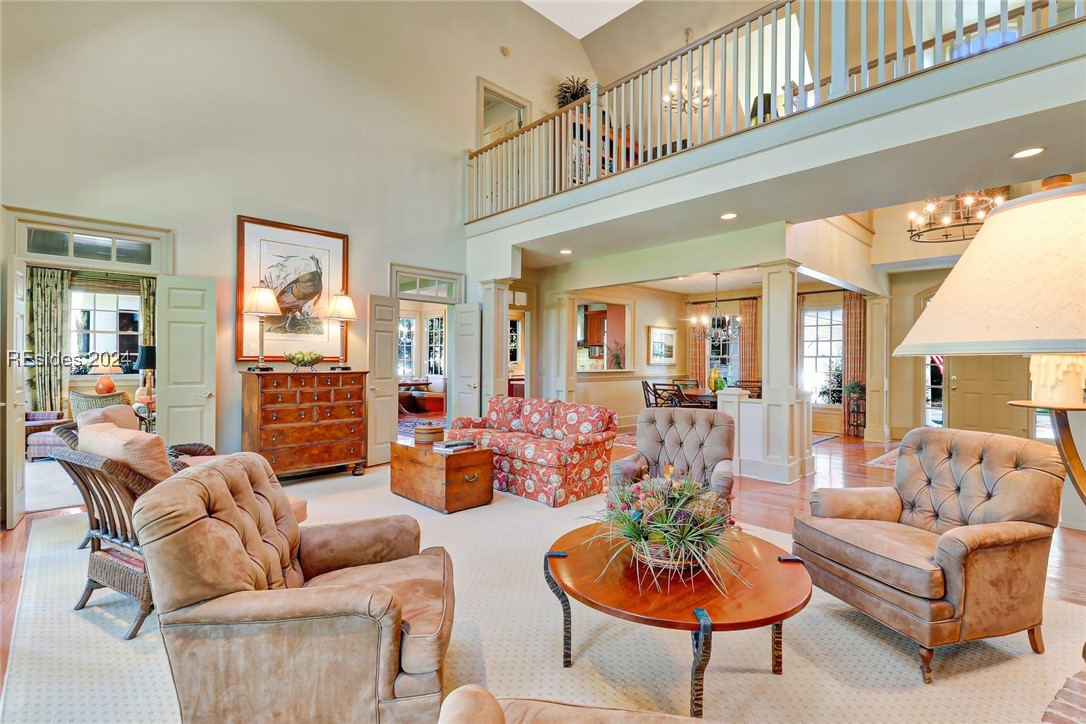 77 Lexington Drive