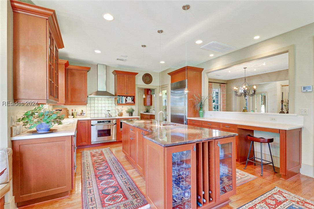 77 Lexington Drive
