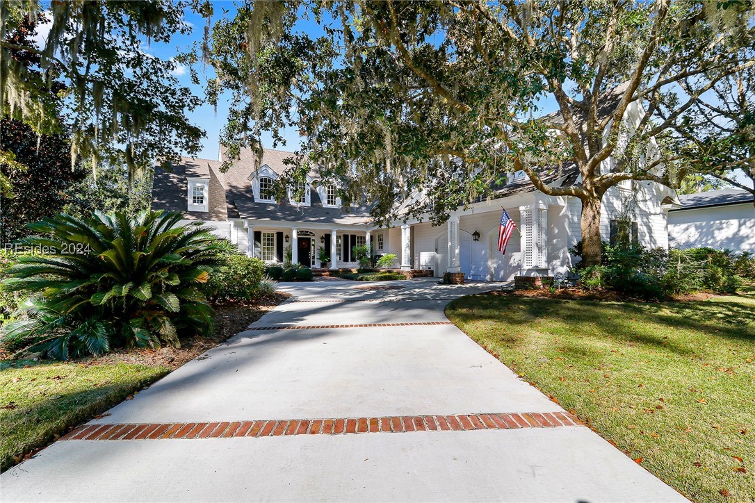 77 Lexington Drive