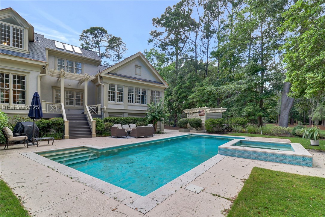 120 Long Cove Drive