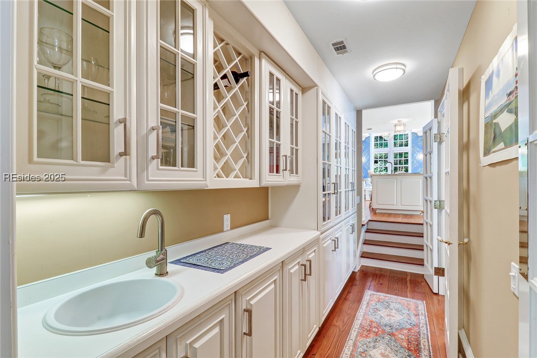 120 Long Cove Drive