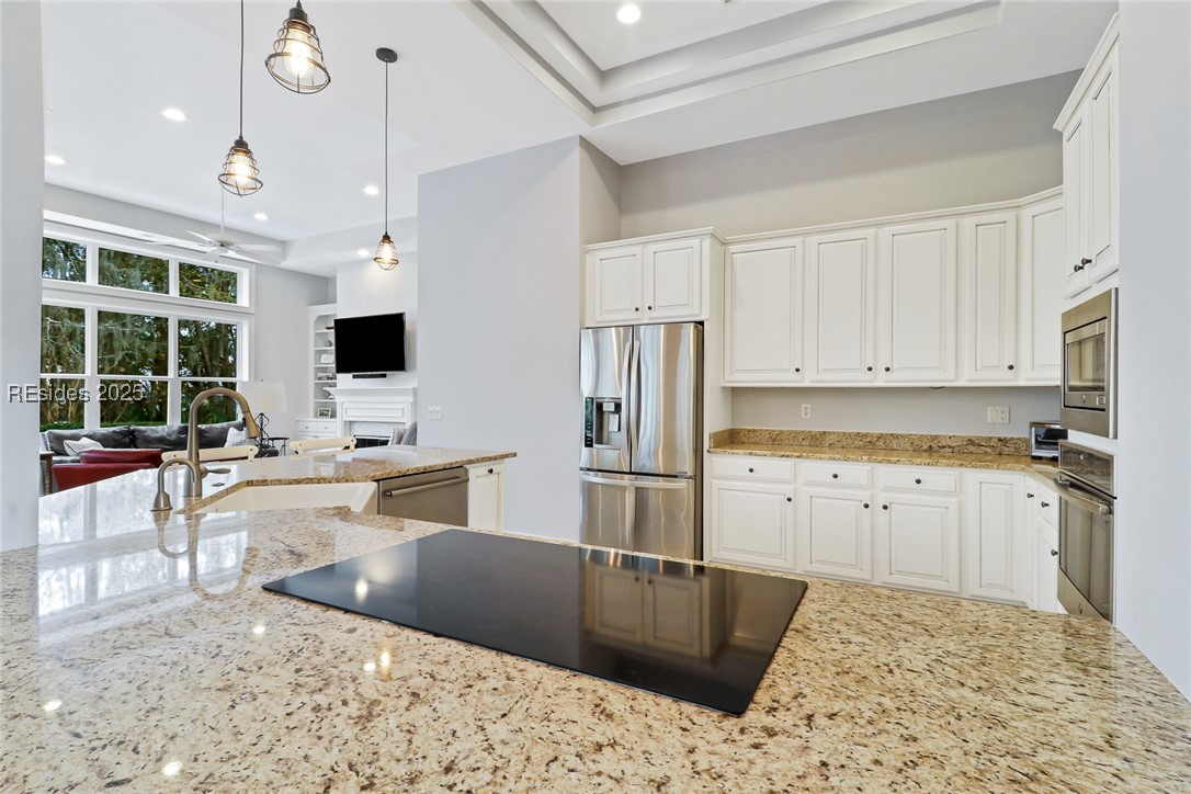 11 W Kershaw Drive