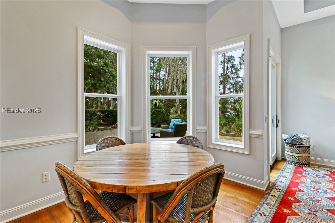 11 W Kershaw Drive