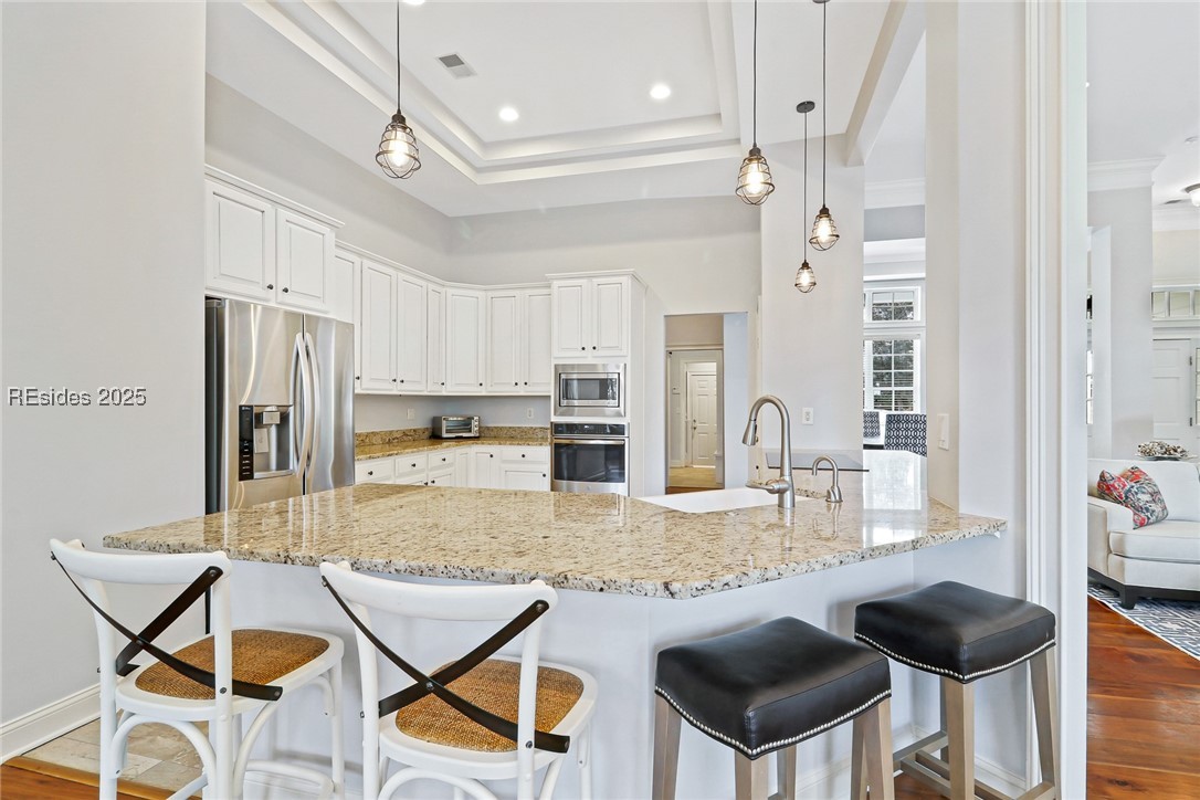 11 W Kershaw Drive