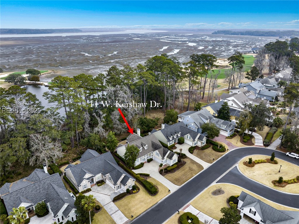 11 W Kershaw Drive