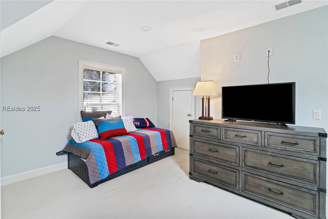 11 W Kershaw Drive