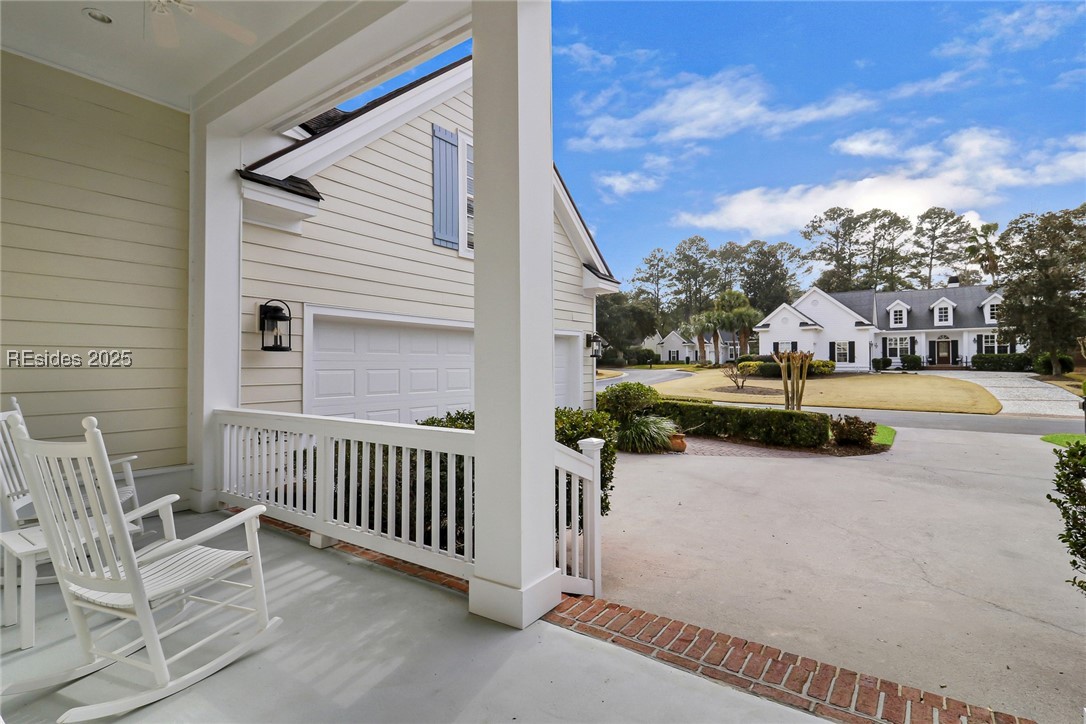 11 W Kershaw Drive