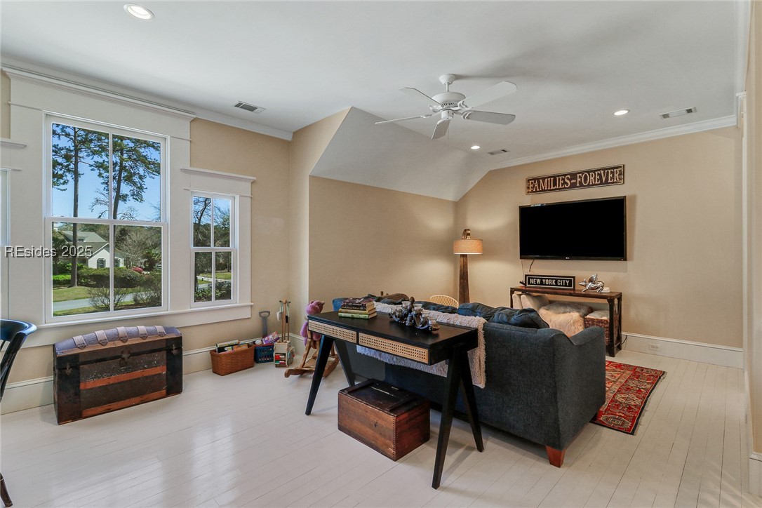 2 Groton Circle