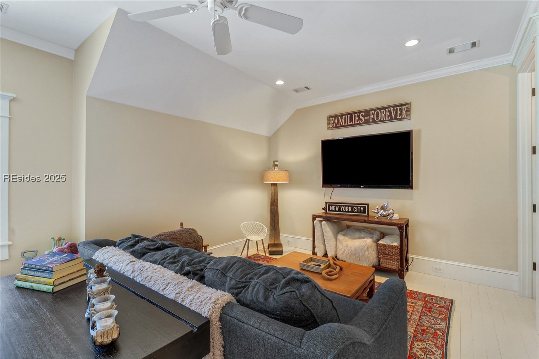 2 Groton Circle