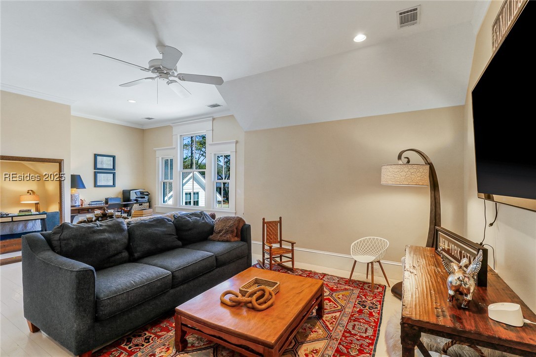2 Groton Circle