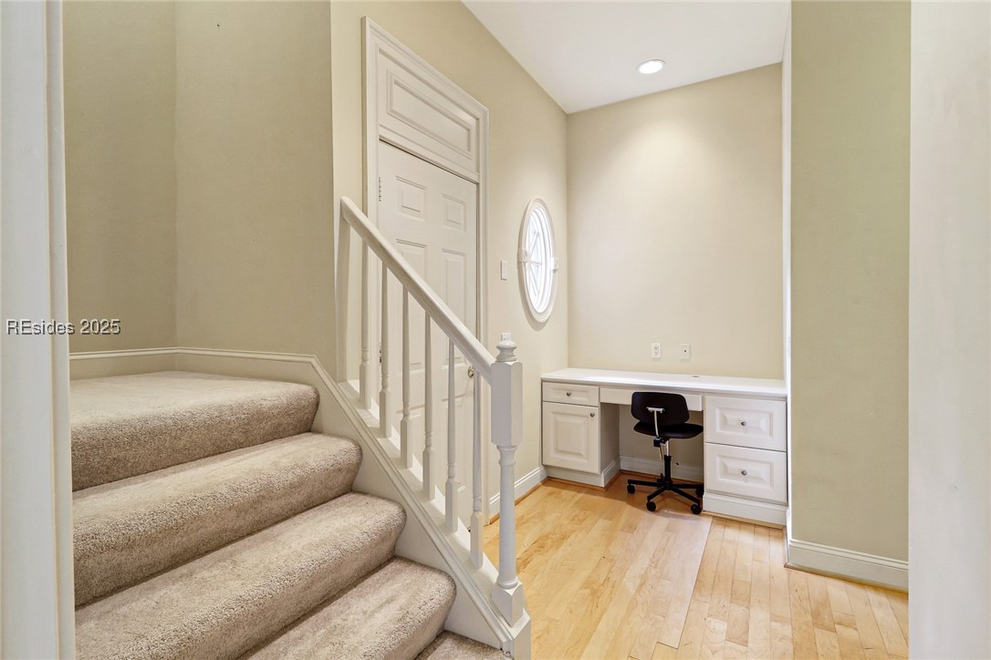 11 E Summerton Court