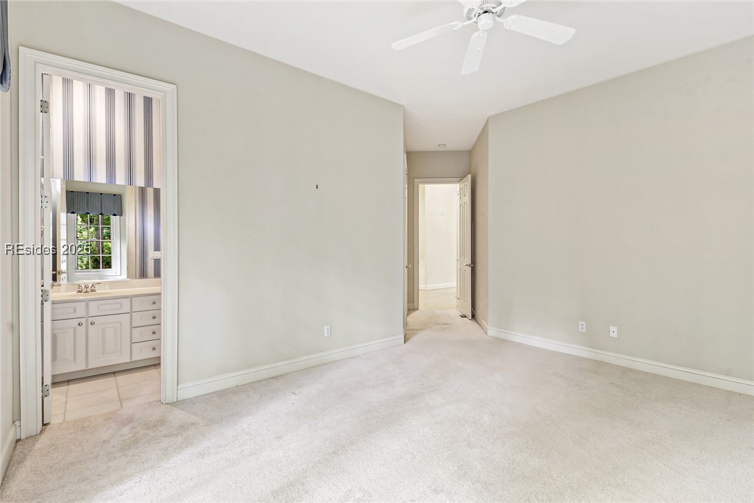 11 E Summerton Court