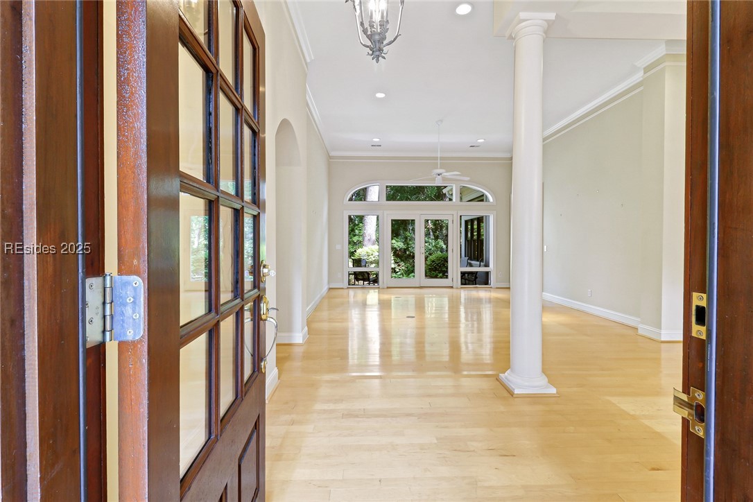 11 E Summerton Court