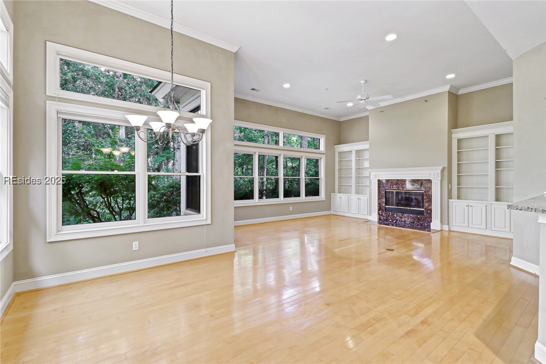 11 E Summerton Court