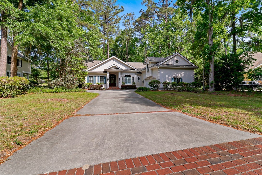 11 E Summerton Court