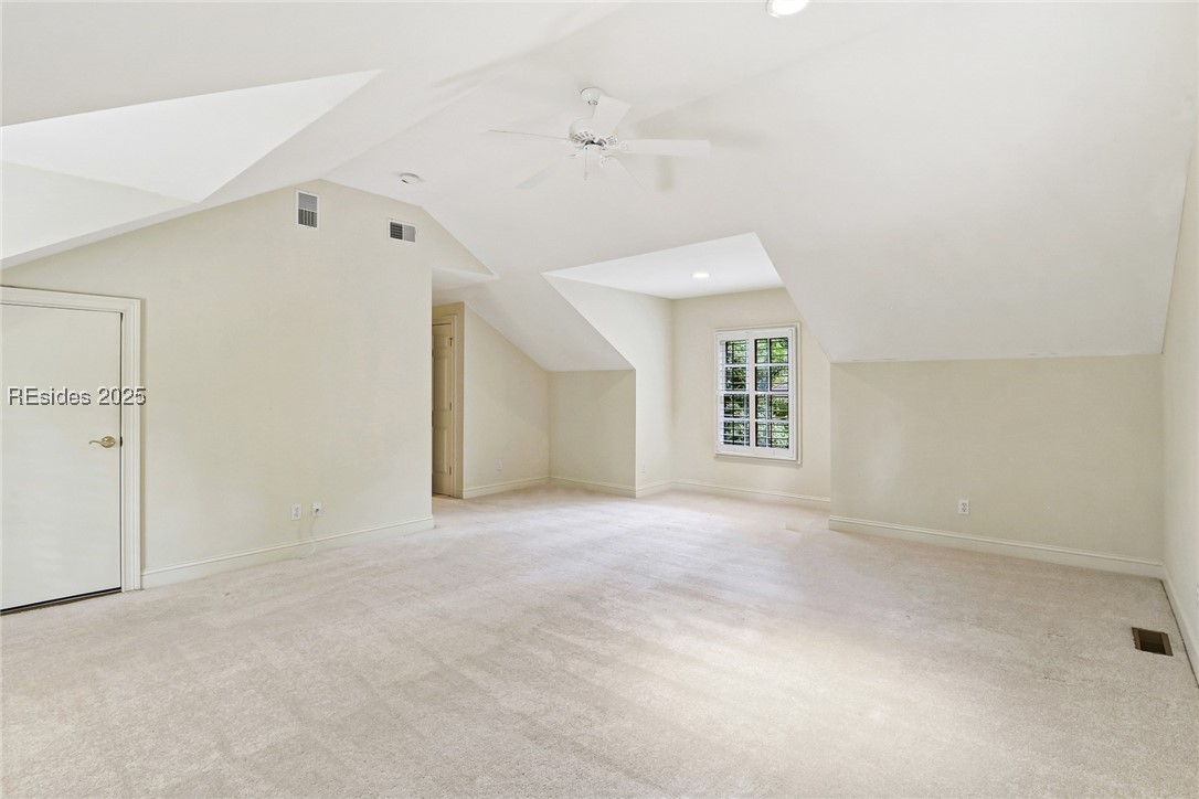 11 E Summerton Court