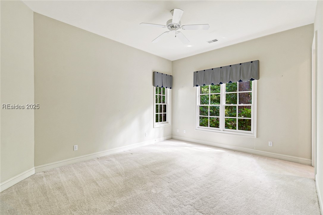 11 E Summerton Court