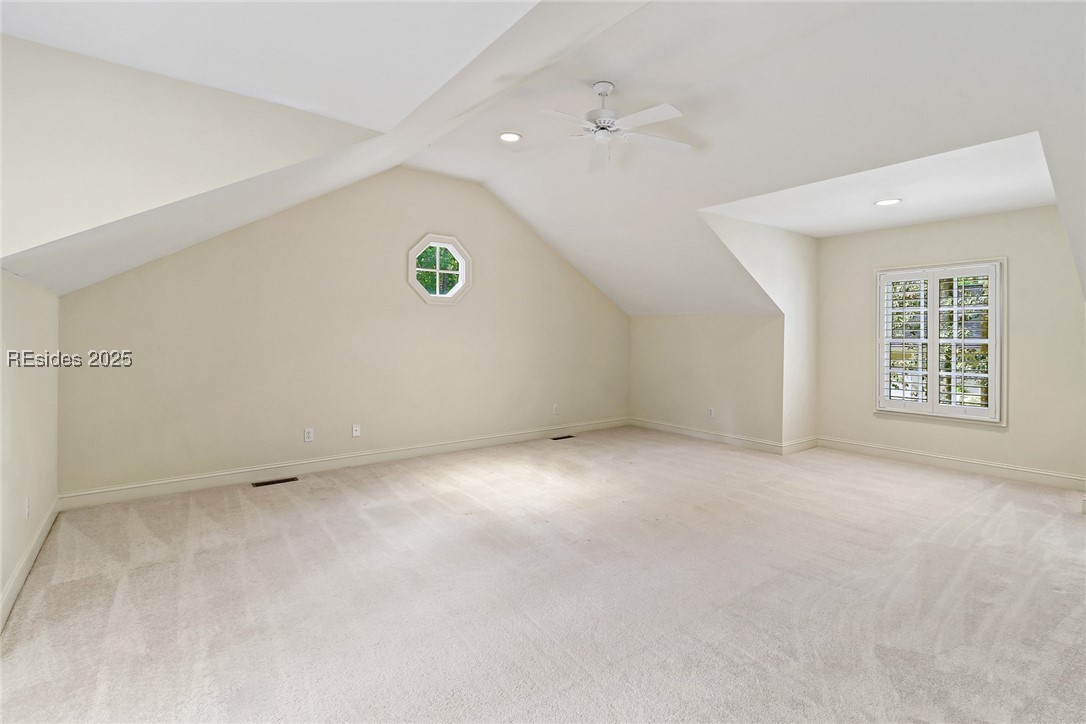 11 E Summerton Court