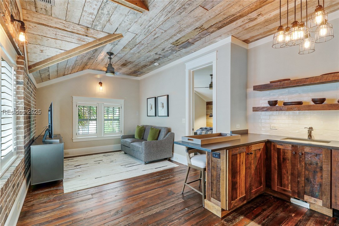 66 Myrtle View Street