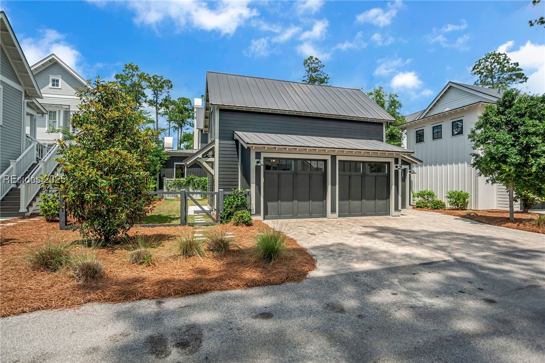 192 Hunting Lodge Rd