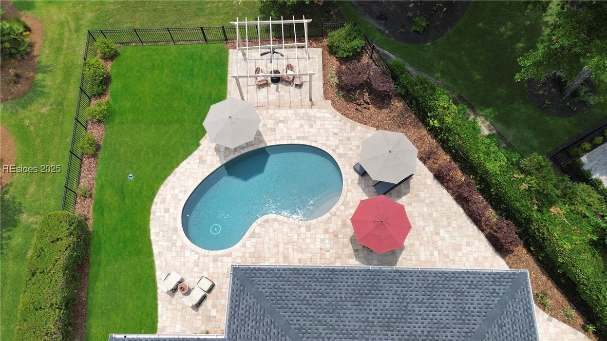 4 Halburton Circle