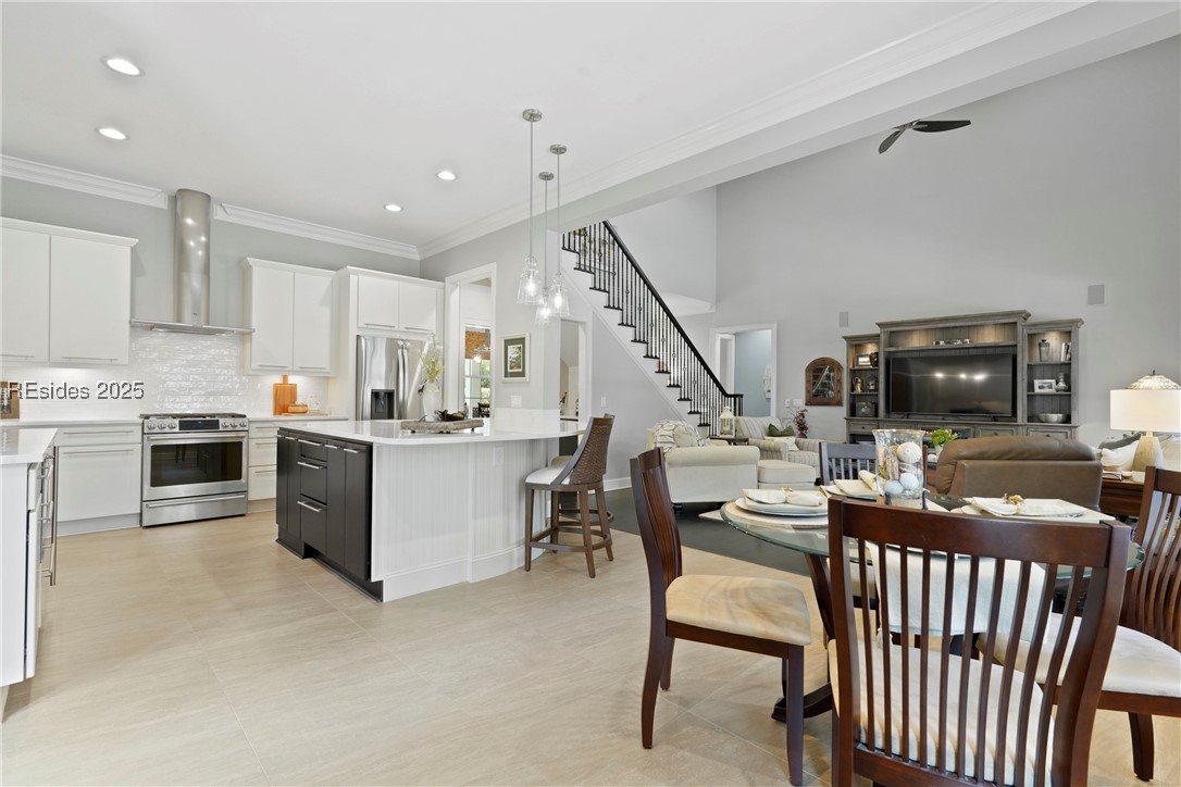 4 Halburton Circle