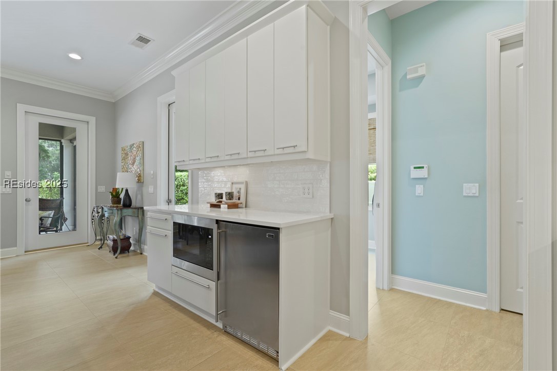 4 Halburton Circle