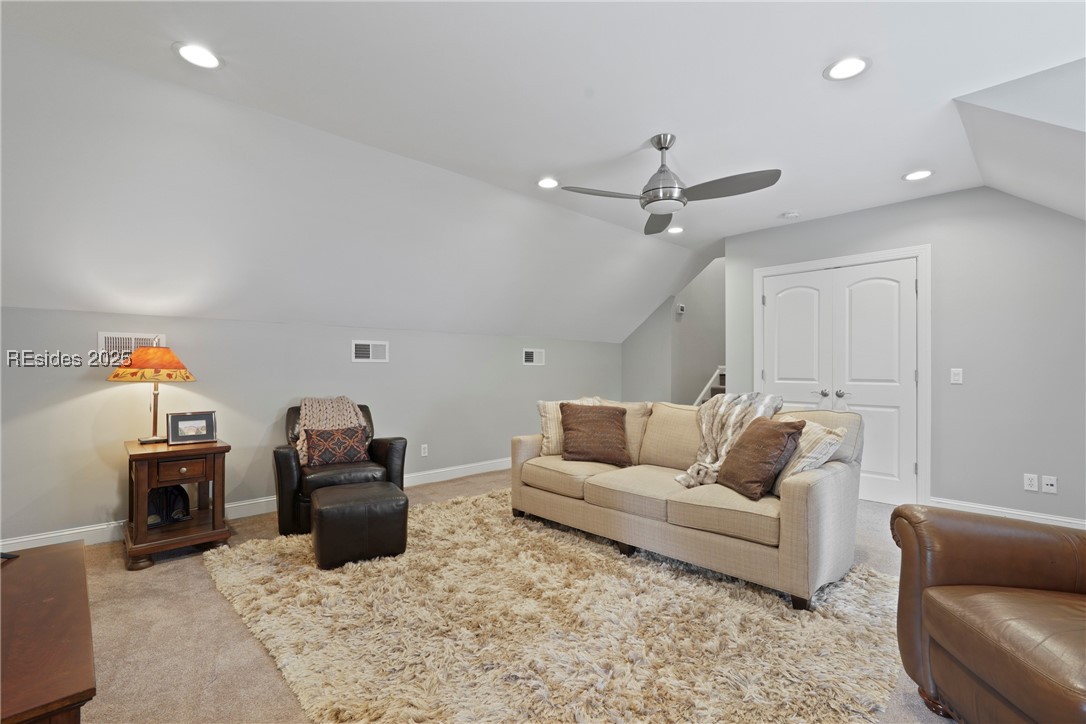 4 Halburton Circle