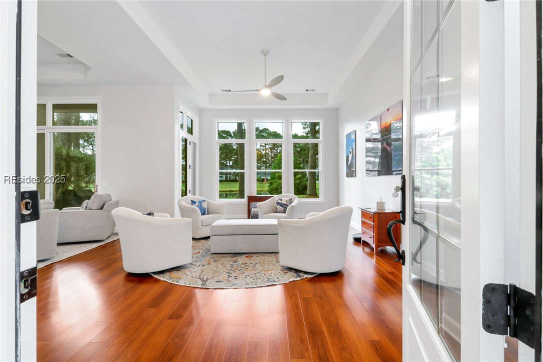 15 Lexington Drive