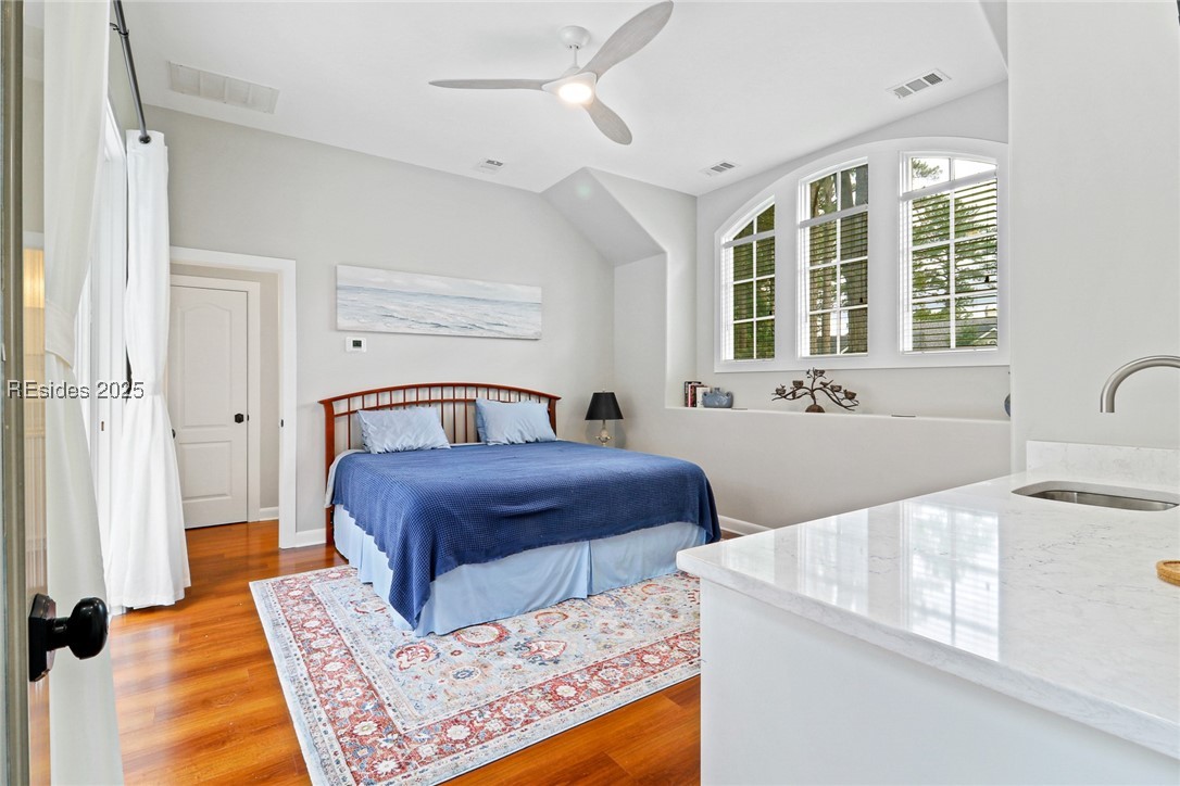 15 Lexington Drive