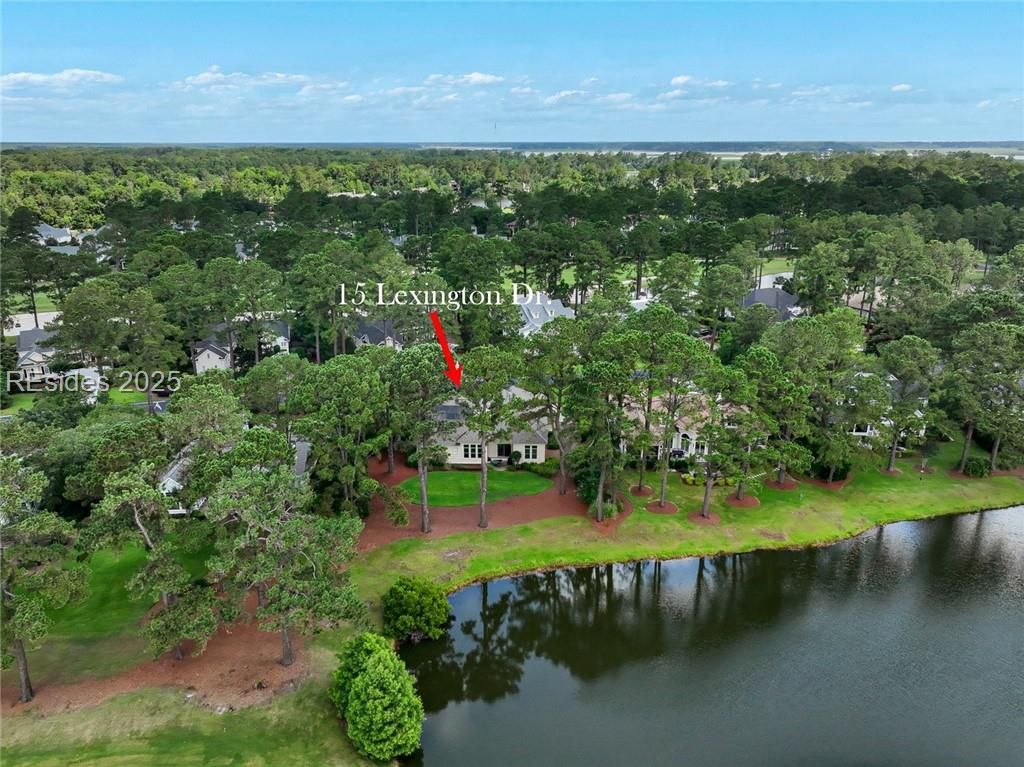 15 Lexington Drive